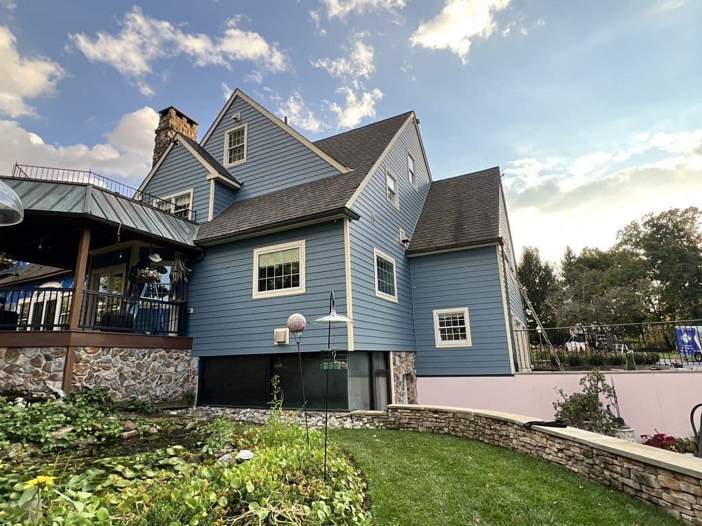Siding photo 12