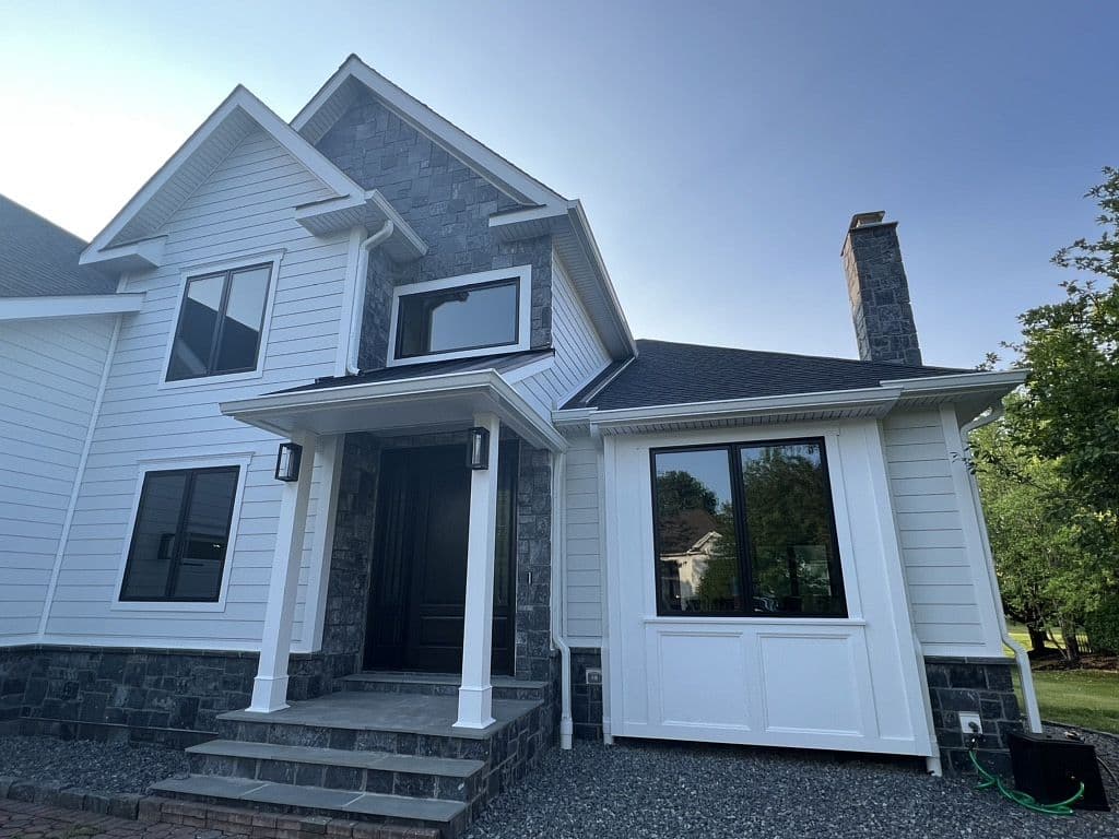 Siding photo 14
